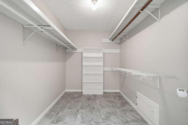 4040 Camaron Way, Snellville, GA 30039