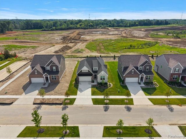 2352 Provencal Drive, Commerce Twp, MI 48382