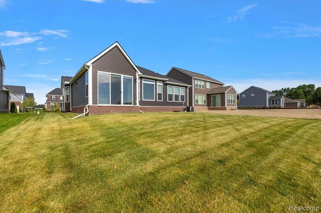 2352 Provencal Drive, Commerce Twp, MI 48382