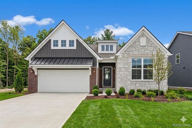 2352 Provencal Drive, Commerce Twp, MI 48382