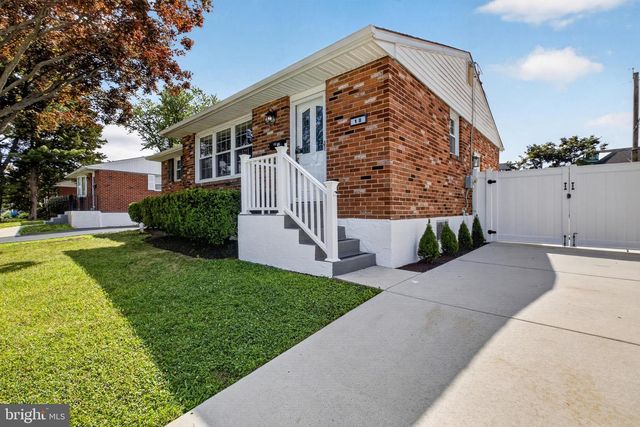 18 DONCASTER RD, New Castle, DE 19720