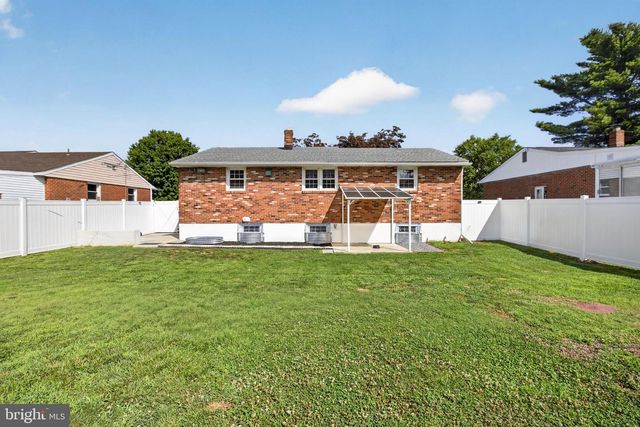 18 DONCASTER RD, New Castle, DE 19720