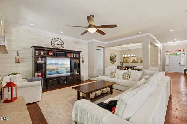 6 Beaufort Court, Durham, NC 27713