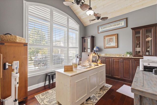 6 Beaufort Court, Durham, NC 27713