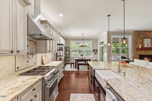 6 Beaufort Court, Durham, NC 27713