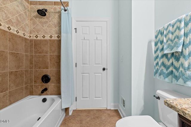 6 Beaufort Court, Durham, NC 27713