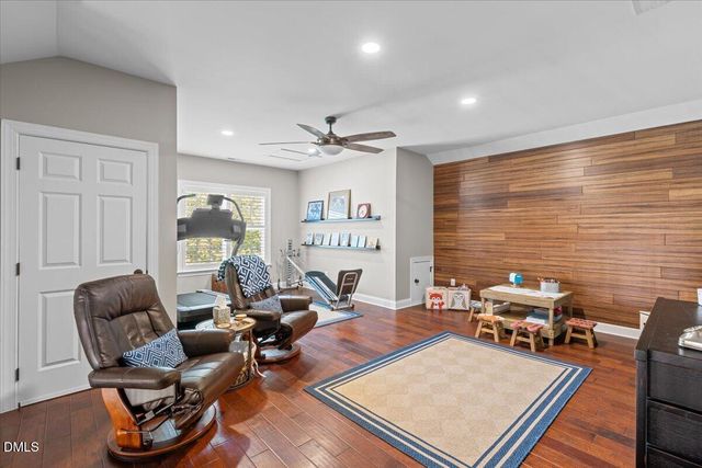 6 Beaufort Court, Durham, NC 27713