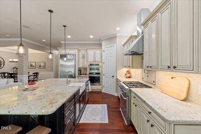 6 Beaufort Court, Durham, NC 27713