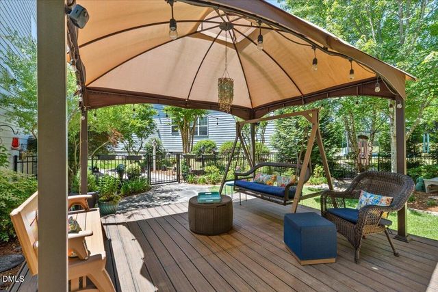 6 Beaufort Court, Durham, NC 27713