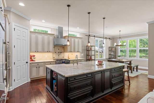 6 Beaufort Court, Durham, NC 27713