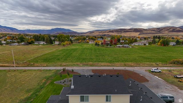 515 W 8000 S, Paradise, UT 84328