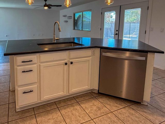 3103 W Zachary Drive, Phoenix, AZ 85027
