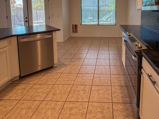 3103 W Zachary Drive, Phoenix, AZ 85027