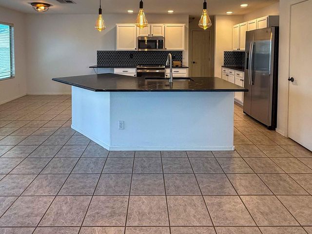 3103 W Zachary Drive, Phoenix, AZ 85027