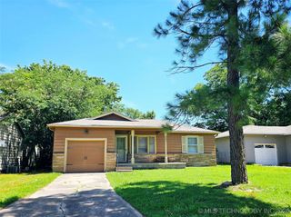 426 E 10th Street, Claremore, OK 74017