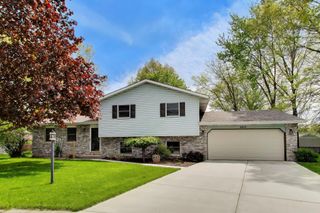 6615 Spruce Street, Portage, IN 46368