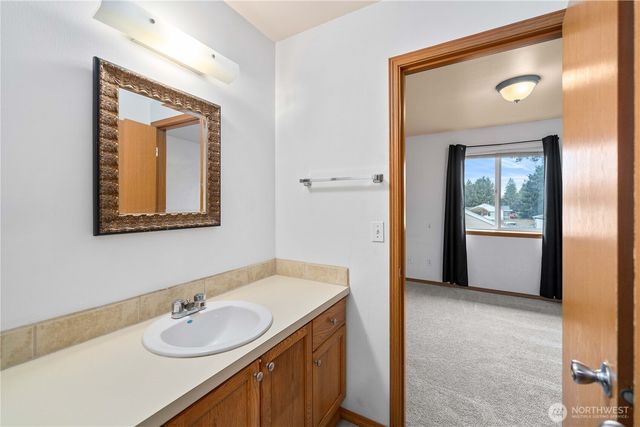 10806 Park Avenue S, Tacoma, WA 98444