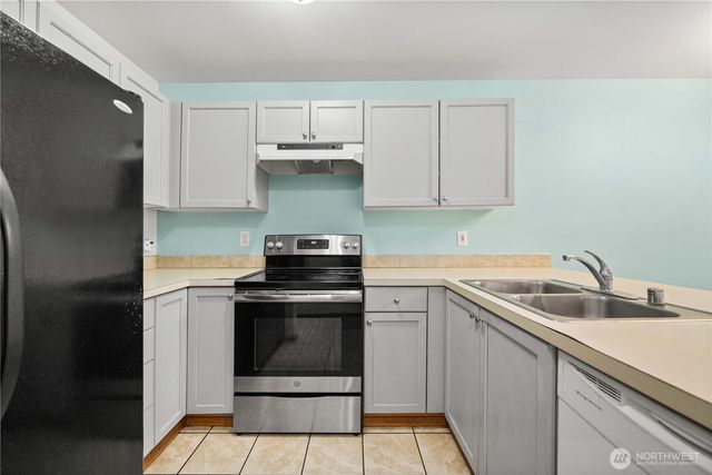 10806 Park Avenue S, Tacoma, WA 98444