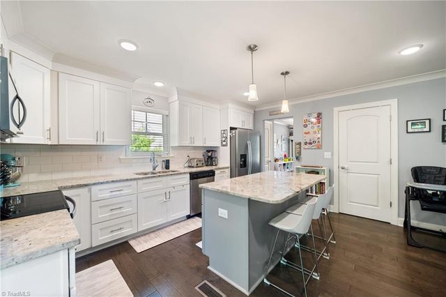 4710 Evie Court, Winston-salem, NC 27127
