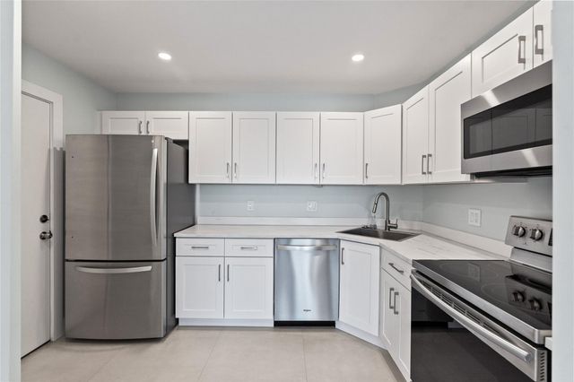 1770 E Las Olas Blvd 505, Fort Lauderdale, FL 33301