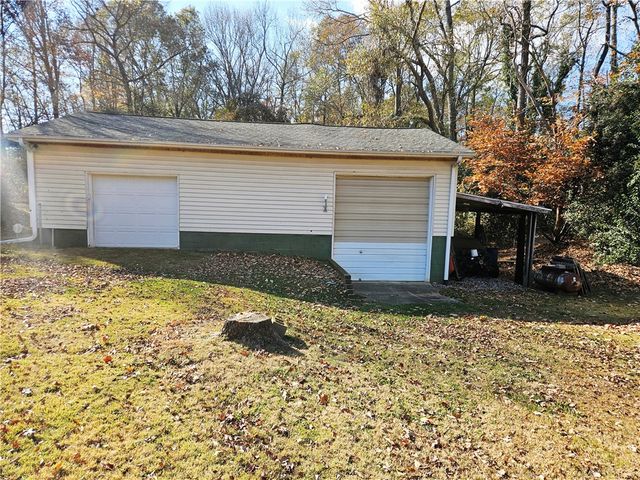 1005 Pinecroft Drive, Anderson, SC 29621