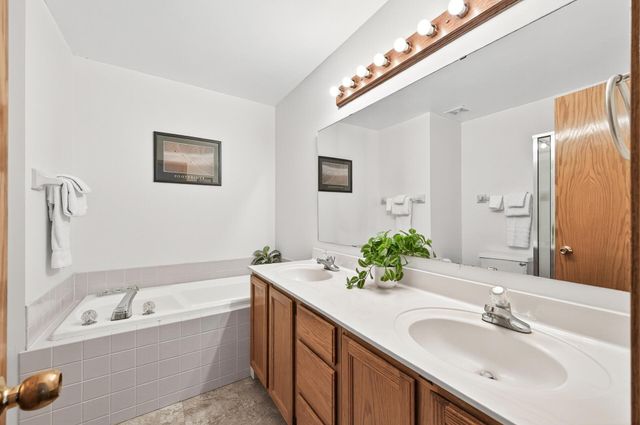 4156 Hilltop Lane, Eagan, MN 55123