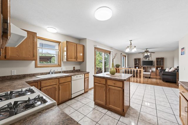 4156 Hilltop Lane, Eagan, MN 55123