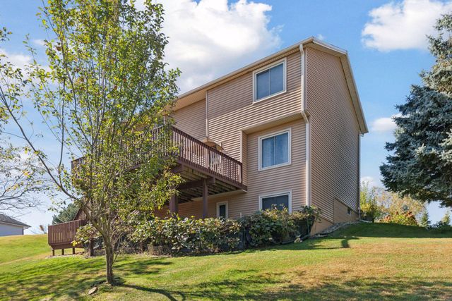 4156 Hilltop Lane, Eagan, MN 55123