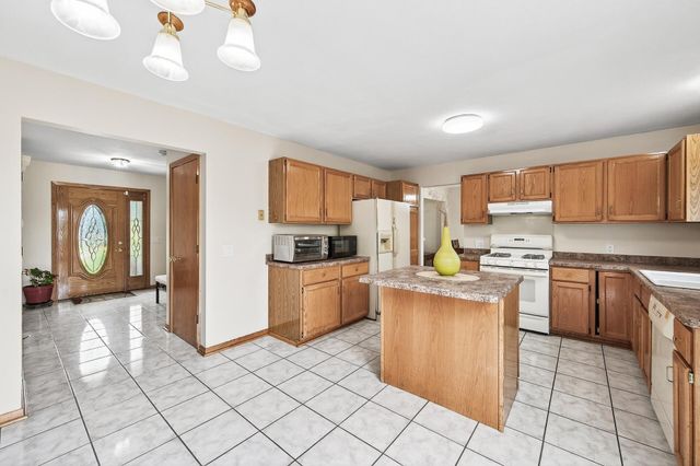 4156 Hilltop Lane, Eagan, MN 55123