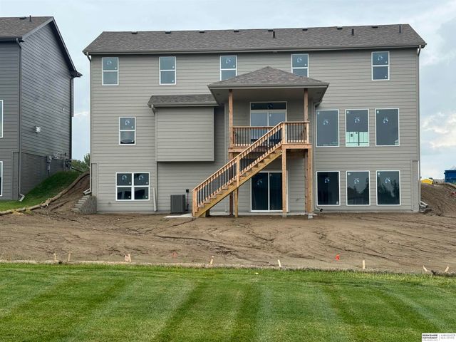 21427 Y Street, Elkhorn, NE 68022
