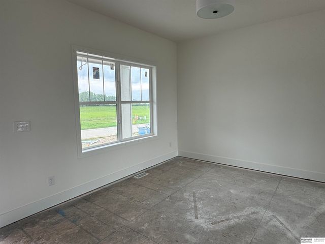 21427 Y Street, Elkhorn, NE 68022