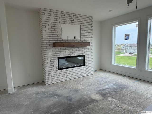 21427 Y Street, Elkhorn, NE 68022