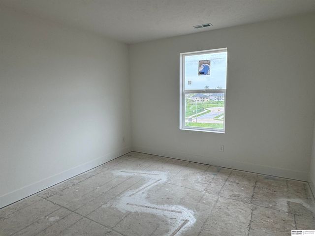 21427 Y Street, Elkhorn, NE 68022