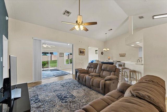 6381 EGRET DRIVE 19, Lakeland, FL 33809