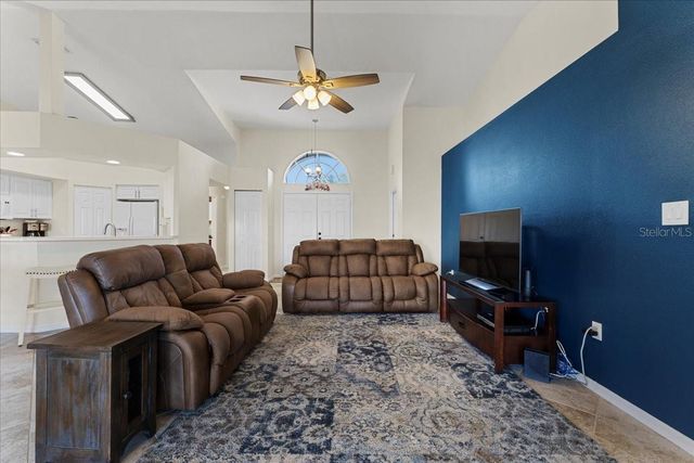 6381 EGRET DRIVE 19, Lakeland, FL 33809