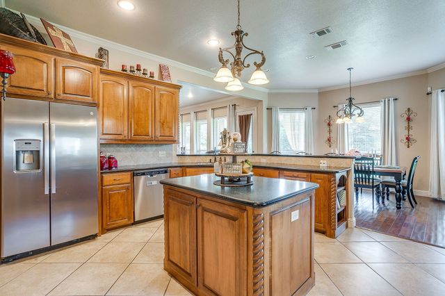 1144 Boling Ranch Road N, Azle, TX 76020