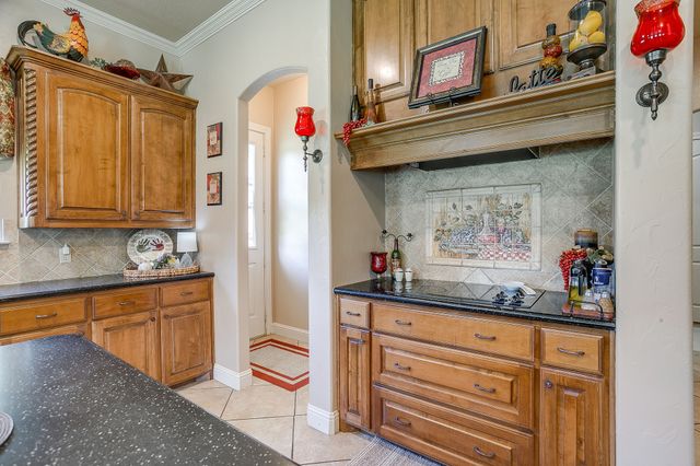 1144 Boling Ranch Road N, Azle, TX 76020