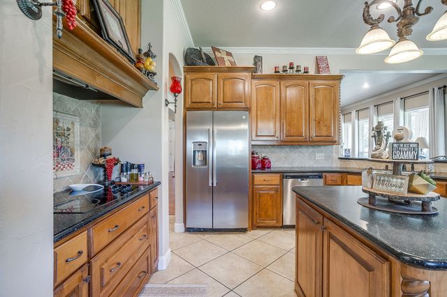 1144 Boling Ranch Road N, Azle, TX 76020