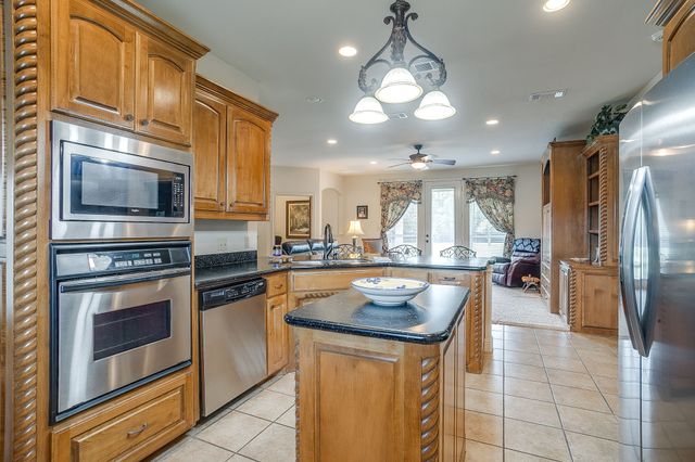 1144 Boling Ranch Road N, Azle, TX 76020