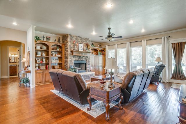 1144 Boling Ranch Road N, Azle, TX 76020