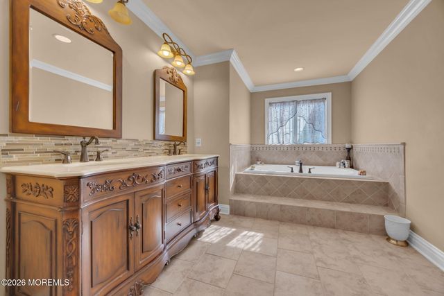 16 Woodhollow Road, Colts Neck, NJ 07722