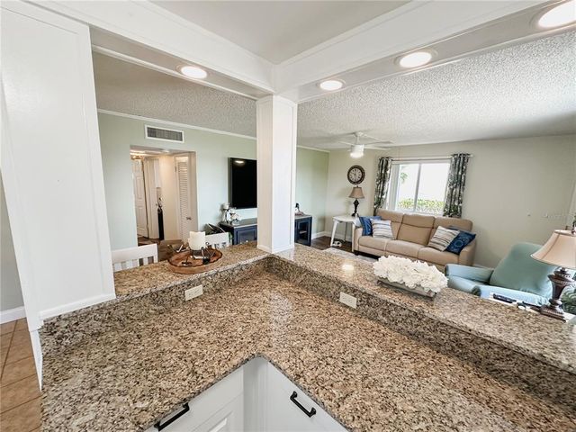 1600 W LAKE PARKER DRIVE A6, Lakeland, FL 33805