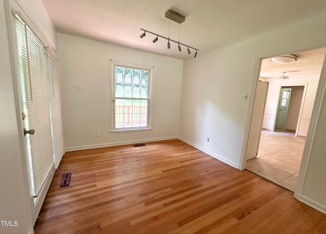 924 Lorain Avenue, Durham, NC 27704