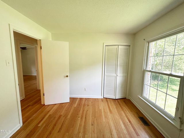 924 Lorain Avenue, Durham, NC 27704