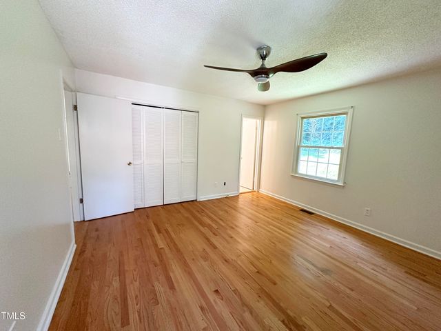 924 Lorain Avenue, Durham, NC 27704