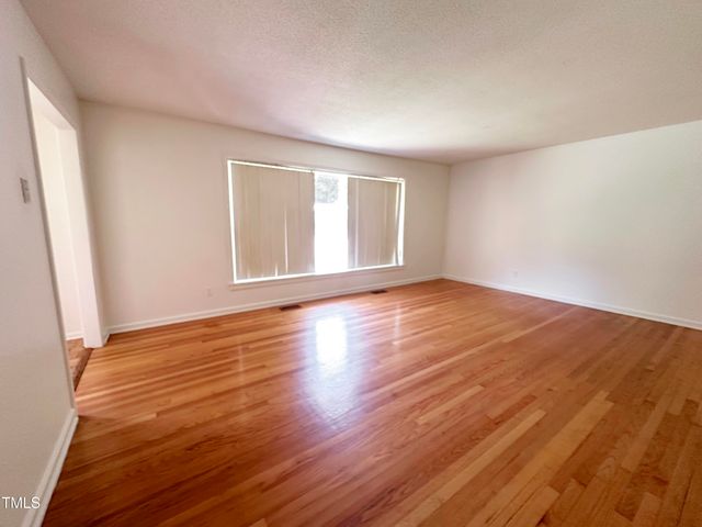 924 Lorain Avenue, Durham, NC 27704