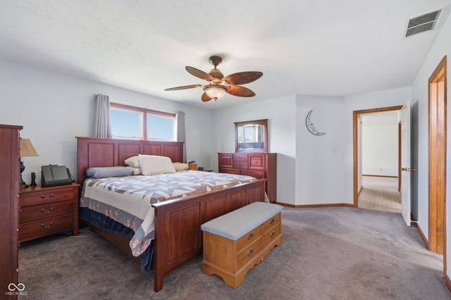 8749 Carriage Lane, Pendleton, IN 46064