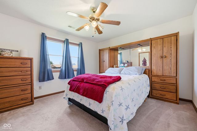 8749 Carriage Lane, Pendleton, IN 46064