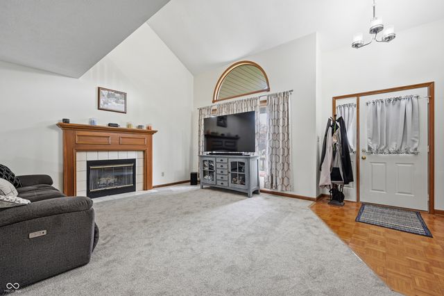 8749 Carriage Lane, Pendleton, IN 46064