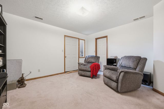 8749 Carriage Lane, Pendleton, IN 46064